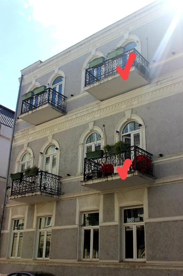 Центр Города Батуми Apartment Rustaveli 13 Luaran gambar