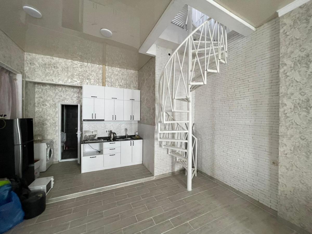 Центр Города Батуми Apartment Rustaveli 13 Luaran gambar