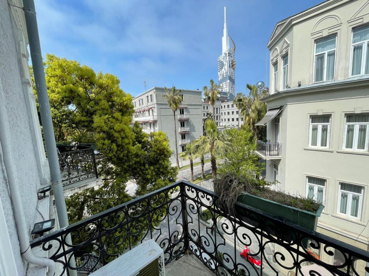 Центр Города Батуми Apartment Rustaveli 13 Luaran gambar
